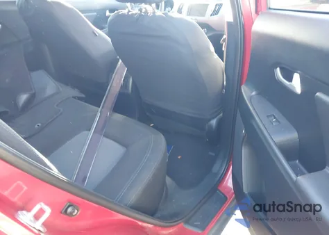 2015 Kia Sportage Lx z USA, uszkodzony, nr VIN KNDPB3AC0F7696930